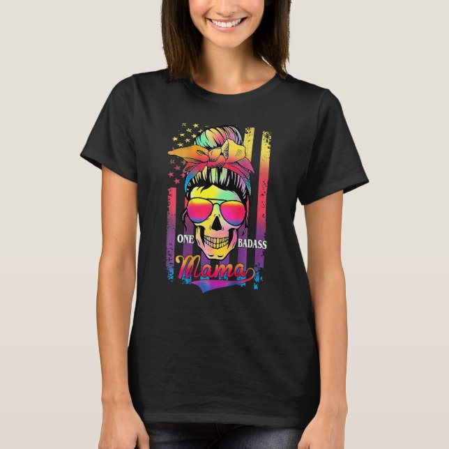 Messy Bun Hair Mamma One Badass Mamma American Fla T Shirt (Framsida)