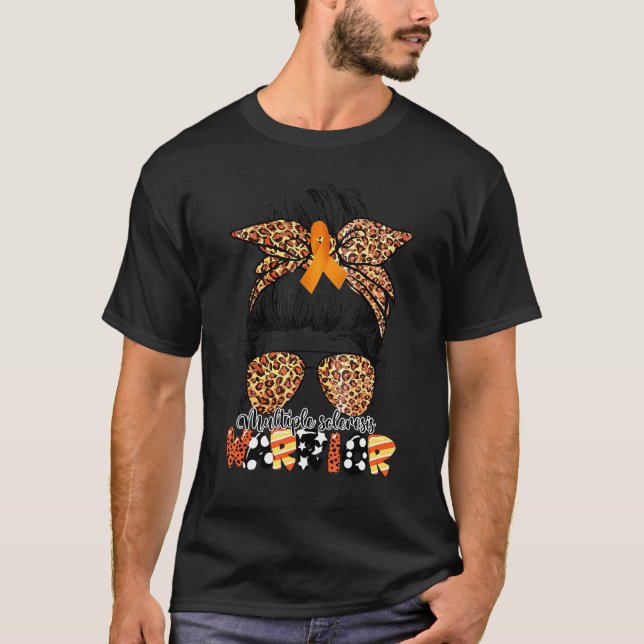Messy Bun Leopard Många Sclerosis Awareness Mamma T Shirt (Framsida)