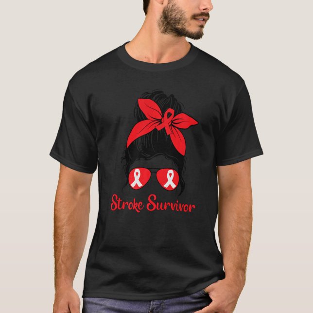 Messy Bun Stroke Survivor Awareness Red Ribbon Bra T Shirt (Framsida)