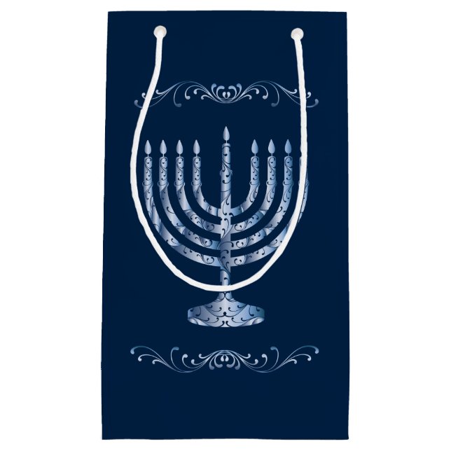 Metallic Filigree Menorah (Framsidan)