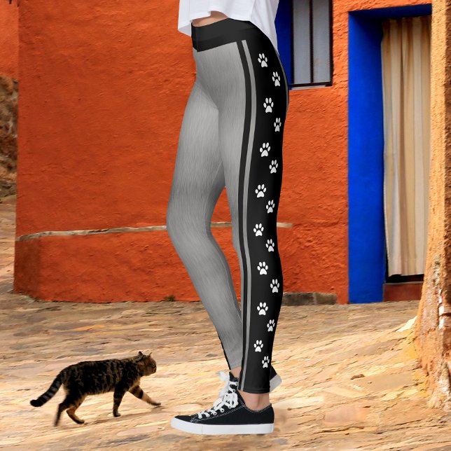 Metallisk silvergrå svart och vit tassavtryck leggings (Skapare uppladdad)