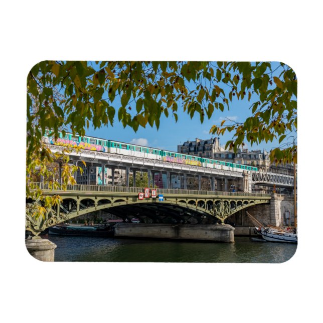 Metro på Bir-Hakeim bridge- Paris, Frankrike Magnet (Horisontell)