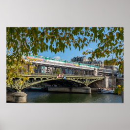 Metro på Bir-Hakeim bridge- Paris, Frankrike Poster