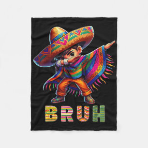 Mexican Boy Dabbing Poncho Cinco De Mayo Funny Bru Fleecefilt