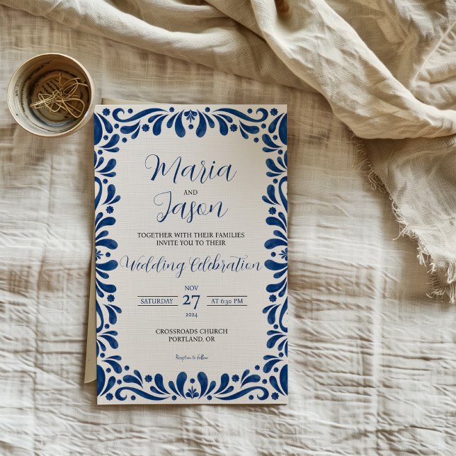 Mexikanska blå Blommigten Classic Aesthetic Boda B Inbjudningar (Mexican Blue Floral Classic Aesthetic Boda Wedding Invitation)