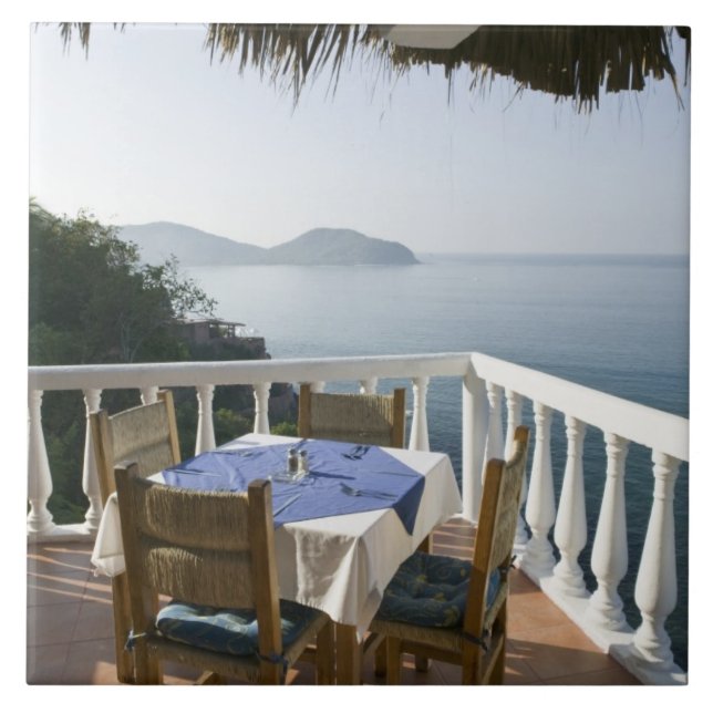 Mexiko, Guerrero, Zihuatanejo. Cafe Bord över Kakelplatta (Framsidan)