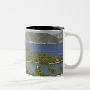 Mexiko, Guerrero, Zihuatanejo. Playa Las Gatas- Två-Tonad Mugg