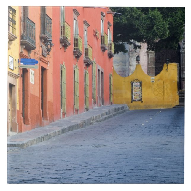 Mexiko, San Miguel de Allende, Hem längs Kakelplatta (Framsidan)