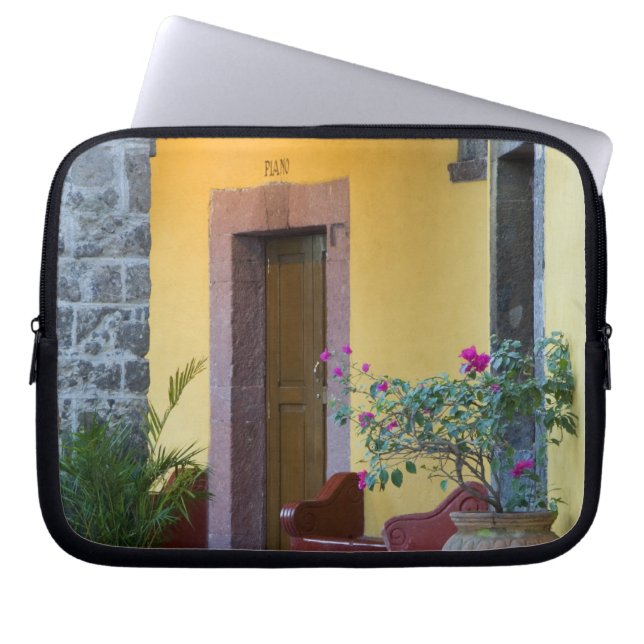 Mexiko, San Miguel de Allende, inträdet till arkit Laptop Sleeve (Framsidan)