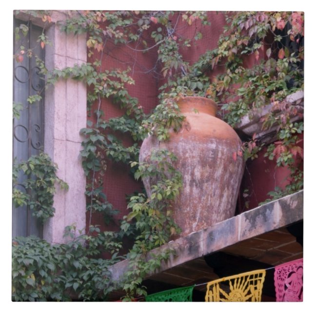 Mexiko, San Miguel de Allende, Ivy, lerpott. Kakelplatta (Framsidan)