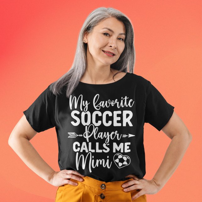 Mi jugador favorito me llama Mimi Abuela  T Shirt (Skapare uppladdad)