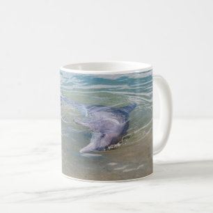 Mia-delfinen för nyfiken och lekfull apa kaffemugg