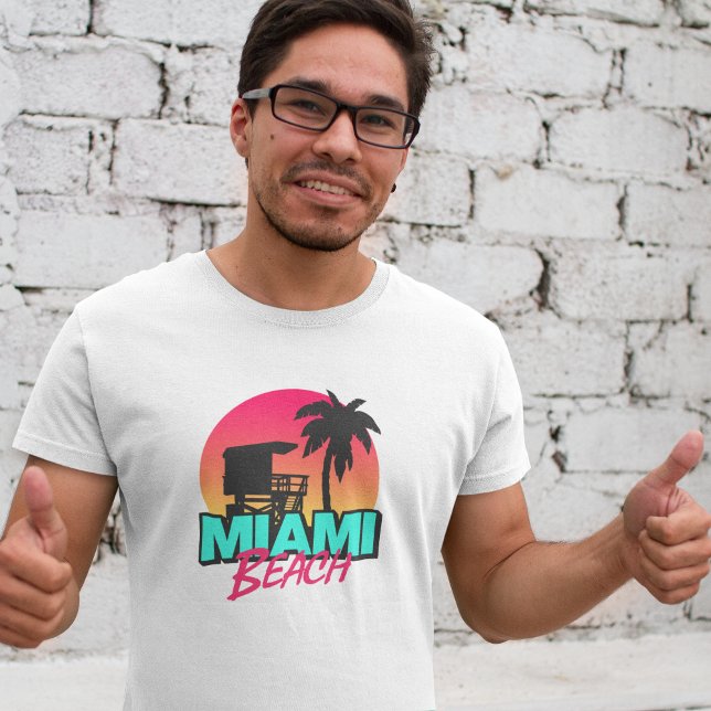 Miami Beach Travel Vintage T Shirt (Miami Beach Travel Vintage T-Shirt)