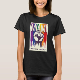 Miami LGBTQ Pridet Rainbow Flagga ResistFist Proud T Shirt