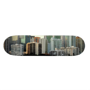 Miami skyscraper mot sned bollfrikändhimmel skateboard bräda 20 cm