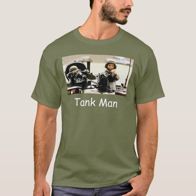 Michael Dukakis: Tank Man T Shirt (Framsida)