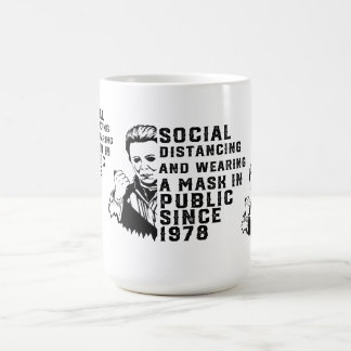 Michael Myers Social Distancing Kaffemugg