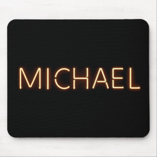 Michael Namn i Glowing Neon Ljus Musmatta