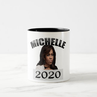 Michelle Obama för presidenten 2020 Två-Tonad Mugg