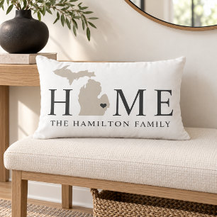 Michigan Hem Beige Grå Vit Familj Monogram Lumbarkudde