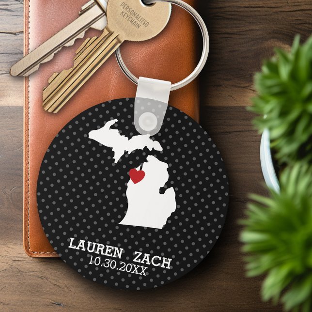 Michigan Hemstatskarta - Anpassad Bröllop Nyckelring (Personalized Keychain - Michigan Wedding Favor)