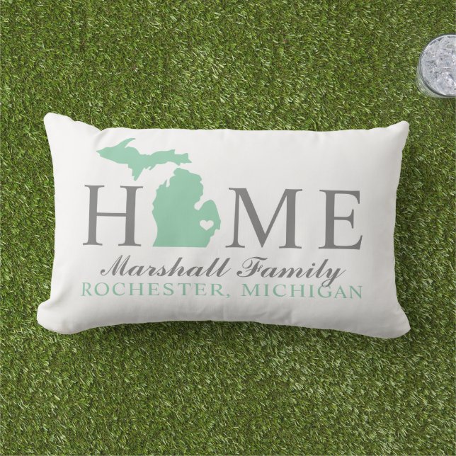 Michigan Home Mint State Grå Familj Monogram Lumbarkudde (Gräs)