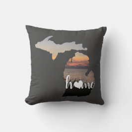Michigan Home Typography med hjärta Kudde