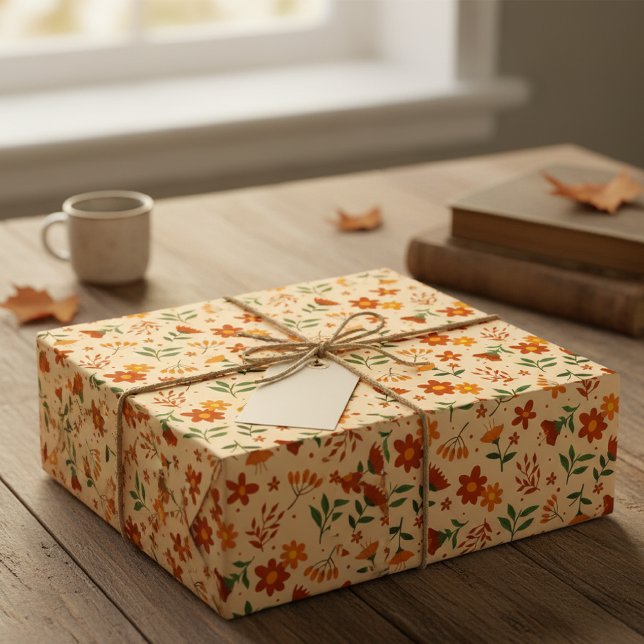 Micro Autumnal Flower and Leaf Pattern Gift Wrap  Presentpapper (Skapare uppladdad)