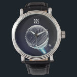 Microphone Personlig Monogram Singers Watch Armbandsur<br><div class="desc">Personligens coola för sångare,  vokalister. Om du vill anpassa/anpassa med mottagarens initialer/namn väljer du idealiskt teckensnitt,  teckensnitt färg eller tar bort det om det inte behövs. Finns i många olika stilar och färg.</div>