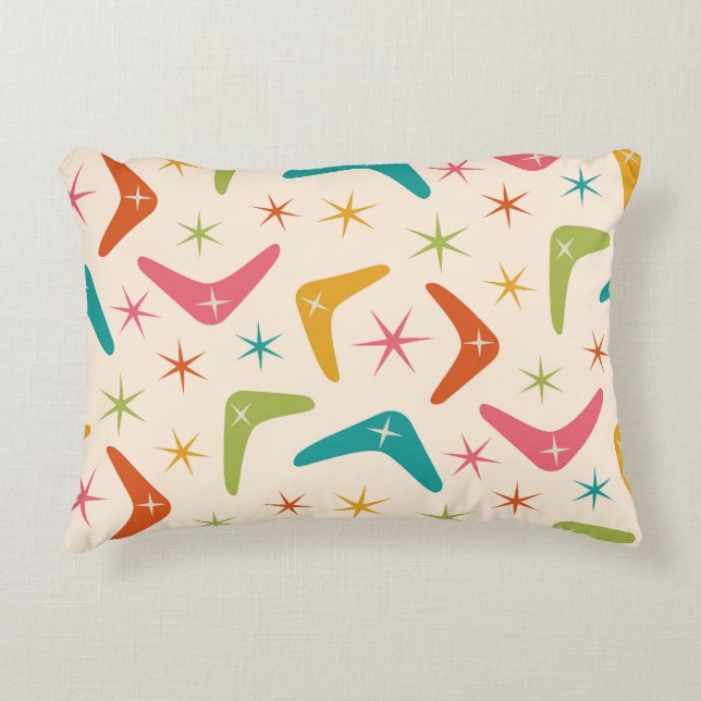 Mid Century Boomerang med retro-stjärnexplosioner  Prydnadskudde (Framsidan)