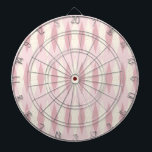 Mid Century Modern Rosa Argyle Dart Board Darttavla<br><div class="desc">Det här Mid Century Modern Rosa Argyle Dart Board mönster har en första rosa i Dam och en mönster av mod, genomskinliga, diamanter som täcker större, vintage krämdiamanter med guld i färgad, rymdåldersspräcken. Detta minimalistiska inspirerade, dekonstruerade argument är ett förenklat bakslag av den mer än livskraftiga atomtid som dominerade 1950-...</div>
