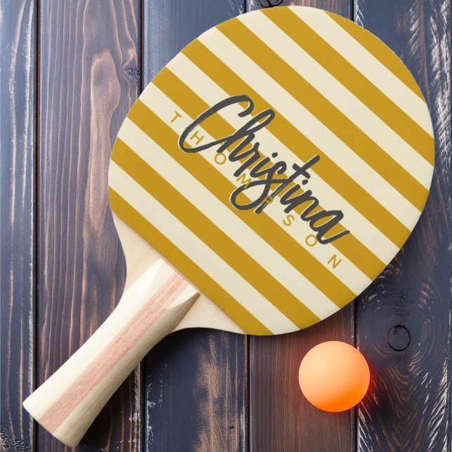 Mid-Century Polo Gul Ocker Målade Namn Pingisracket (Skapare uppladdad)
