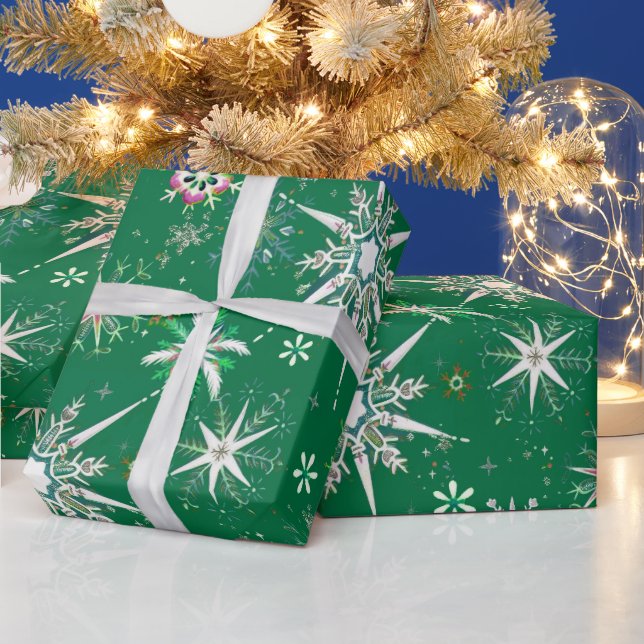 Mid-Century Snowflakes Galore On Green Presentpapper (Helgdagar)