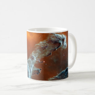 Mid-infraröde skapandets pelare. kaffemugg