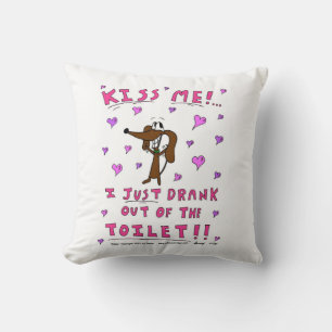 Midge "KISS ME" Pillow - Rosa Kudde