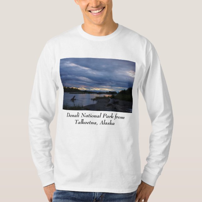 Midnatt Alaskas solnedgång T Shirt (Framsida)
