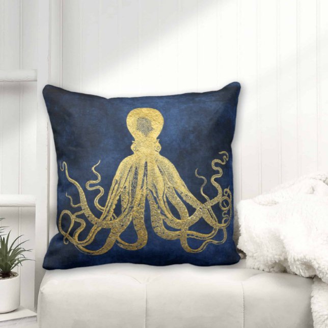 Midnatt Blue Guld Octopus Coastal Retro Nautical Kudde (Skapare uppladdad)