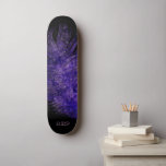 *~* Midnatt Himlar Boho Cosmic Feather Lila Mini Skateboard Bräda 18,5 Cm<br><div class="desc">* Energetiskt utökat Magic Mystical Cosmic Celestial Bohemian Gypsy Rustic Supersnabb mörk Midnight Navy Blue Watercolor himlar bakgrund och gnistiskt kosmisk ludderdesign. Den magiska vibens ludd är mycket lätt och viskig. * Anpassa/anpassa med INITIALER / MONOGRAM eller NAMN. Använda även designern att spela med teckensnittet och färg osv. ** Feaderns...</div>
