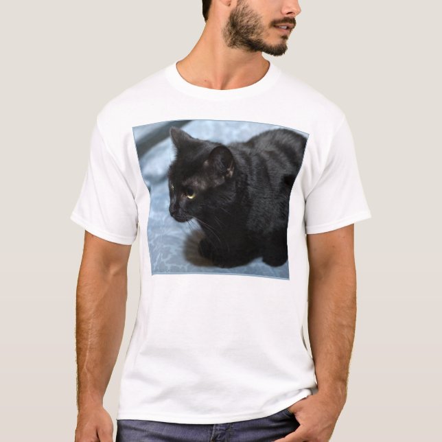Midnatt på blått (den svart katten) tee shirt (Framsida)