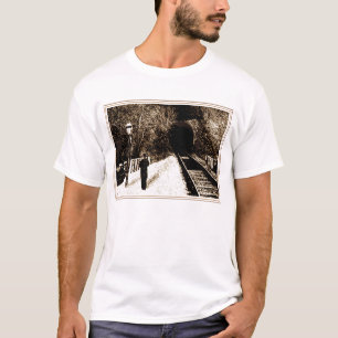 Midnatt uttryckligt (ljus dräkt) t shirt