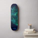 *~* Midnight Blå himmel Cosmic Emerald Feather Boh Mini Skateboard Bräda 18,5 Cm<br><div class="desc">* Energetiskt utökat Magic Mystical Cosmic Celestial Bohemian Gypsy Rustic-underbart vacker Midnight Navy Blue Watercolor himlar-bakgrund och gnistiskt kosmisk ludderdesign. Den magiska vibens ludd är mycket lätt och viskig. * Anpassa/anpassa med INITIALER / MONOGRAM eller NAMN. Använda även designern att spela med teckensnittet och färg etc. ** färger på ludden...</div>