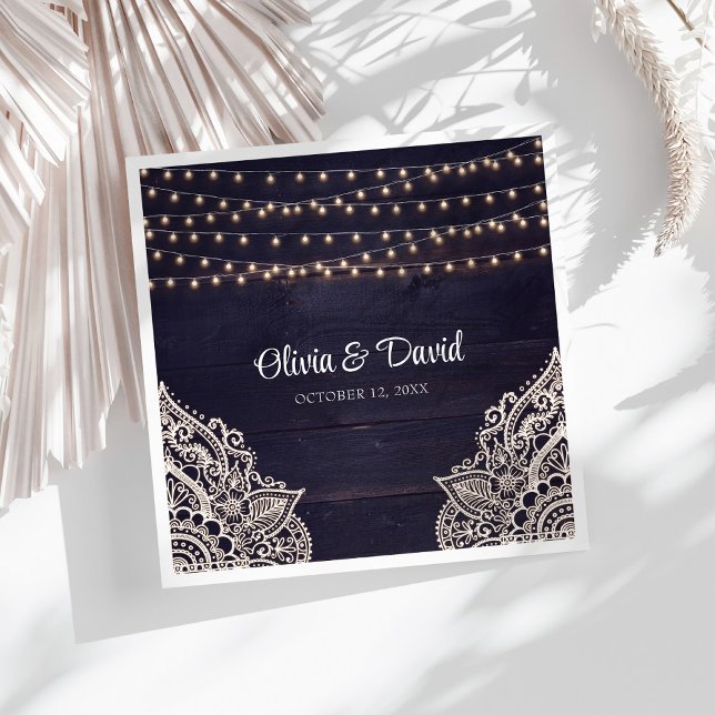 Midnight Blue Rustic Elegance Bröllop Napkins Pappersservett (Midnight Blue Rustic Elegance Wedding Napkins on a sunny white table.)