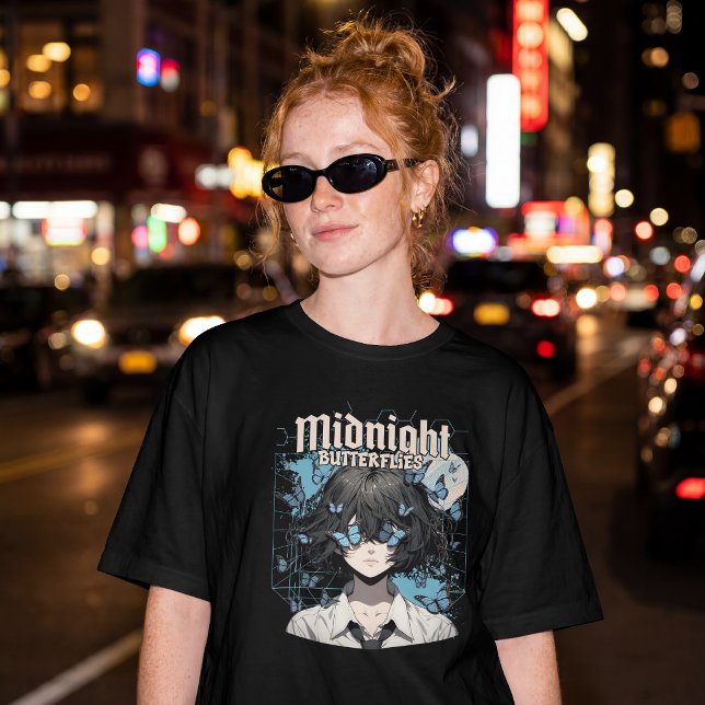Midnight Butterflies – Gotisk Animeflicka T Shirt (Skapare uppladdad)