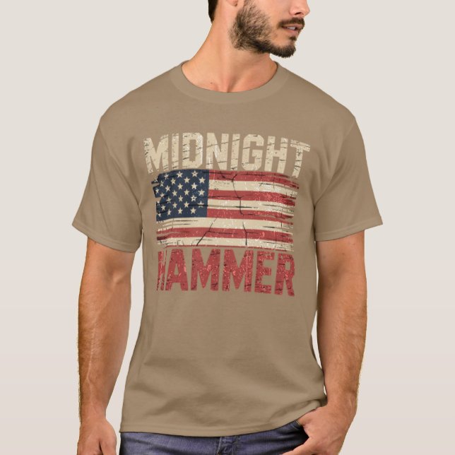 Midnight Hammer B-2 Stealth Jet USA flagga T Shirt (Framsida)