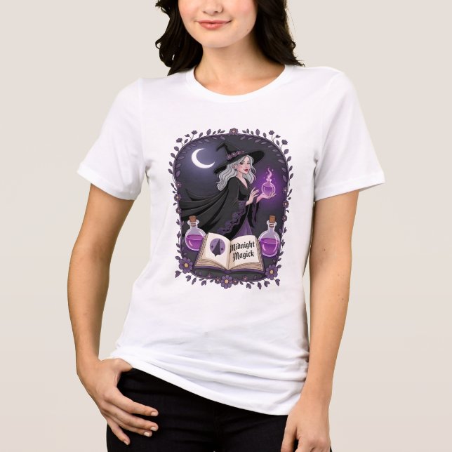 Midnight Magick Illustration of a Young Witch T Shirt (Framsida)