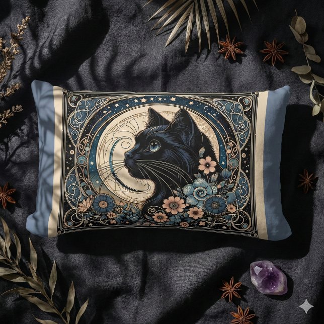 Midnight Muse i Petaled Måne Ram Lumbarkudde (Midnight Muse in a Petaled Moon Frame Lumbar Pillow Mockup B)