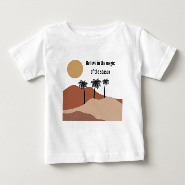 Midnight Oasis: Minimalistisk ökenlandskap under m T Shirt (Framsida)