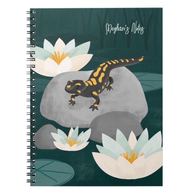 Midnight Pond Fire Salamander personlig Anteckningsbok (Framsidan)