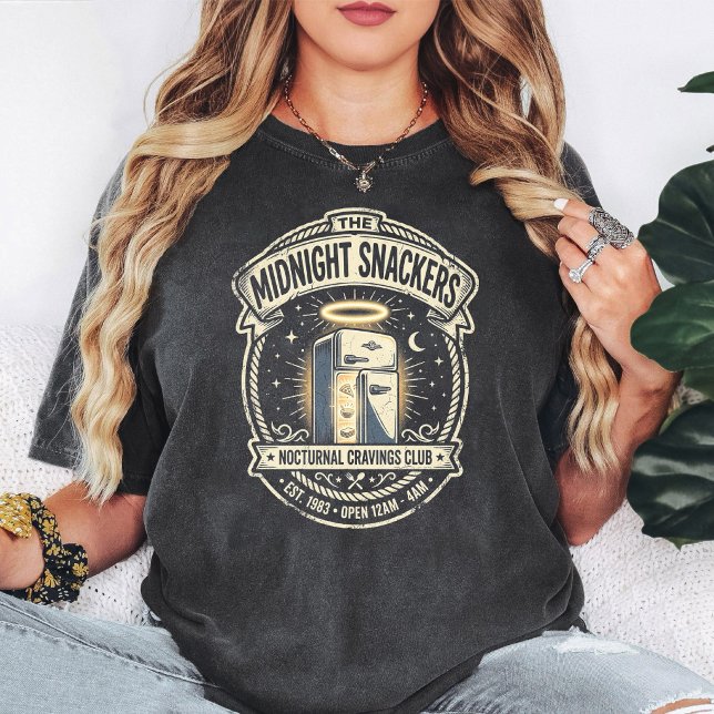 Midnight Snackers Club Retro Kylskåpsdesign T Shirt (Skapare uppladdad)