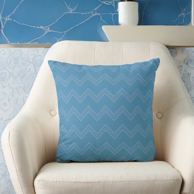 Midtone Blue Chevron Mönster Pillow Kudde (Skapare uppladdad)